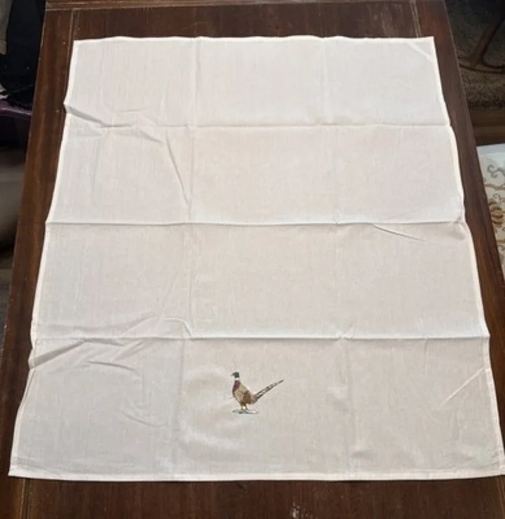 Vintage Set Of 4 Linen Tablecloths Embroidered Pheasants 33”x38”